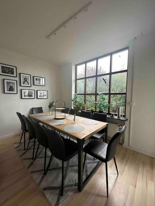 Apartment Hoepen 125qm 4 Schlafzimmer Citynah 5 Zi. Parkplatz Terasse Wifi *