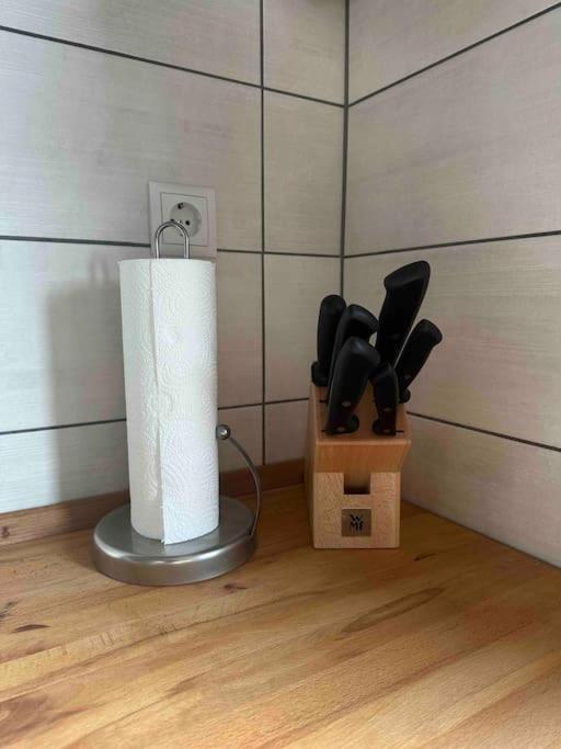 Hoepen 125qm 4 Schlafzimmer Citynah 5 Zi. Parkplatz Terasse Wifi Apartment Seevetal