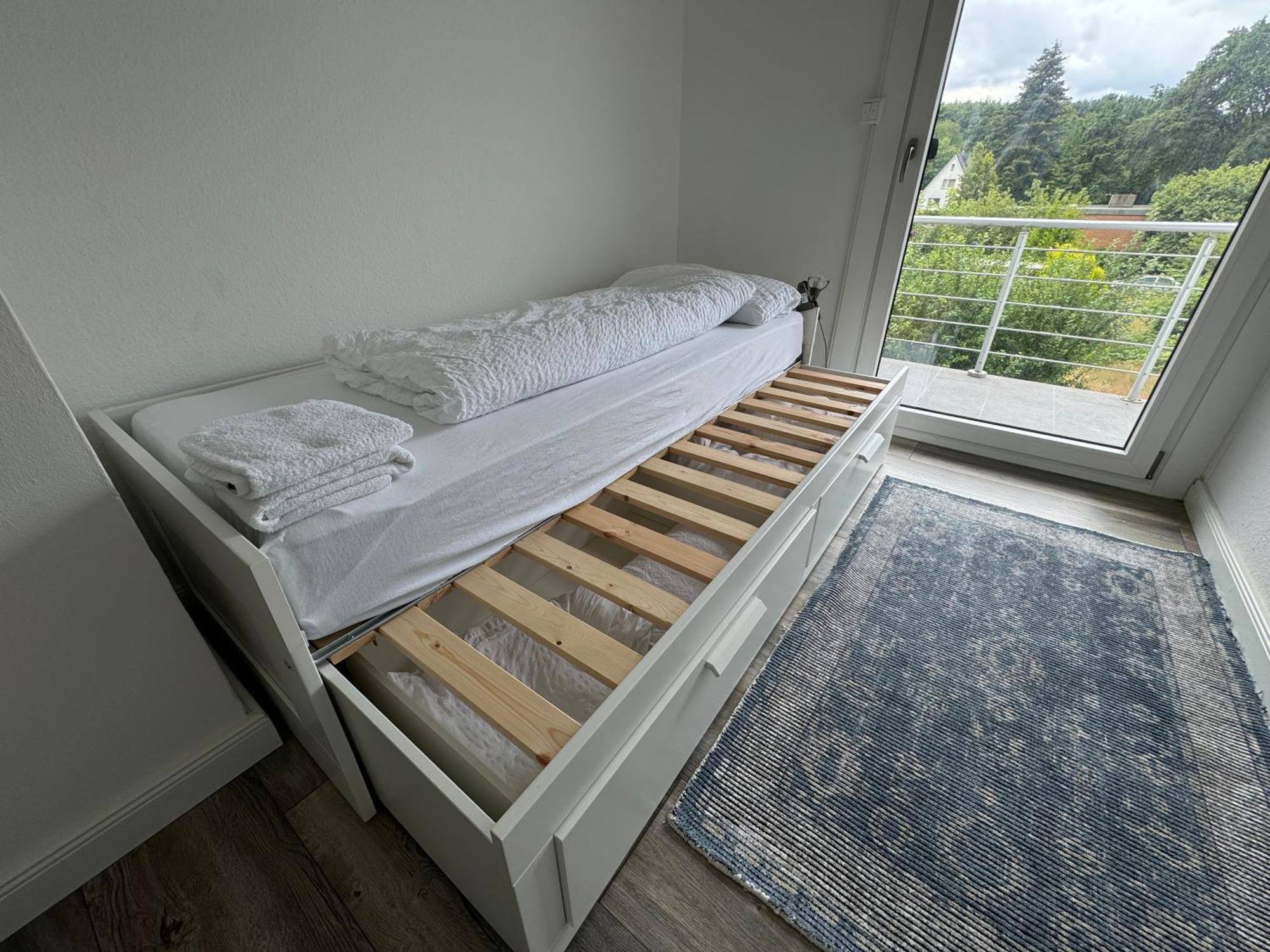 Hoepen 125qm 4 Schlafzimmer Citynah 5 Zi. Parkplatz Terasse Wifi *